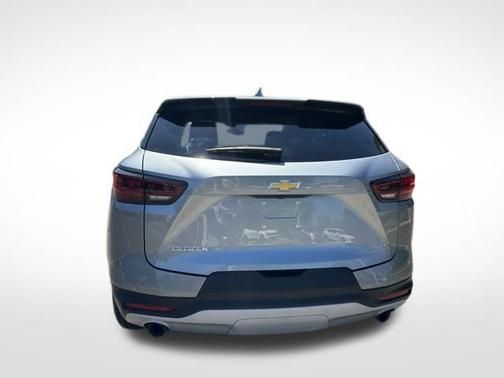 Sterling Gray Metallic 2024 Chevrolet Blazer 2LT