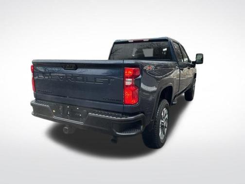2022 Chevrolet Silverado 2500 Custom