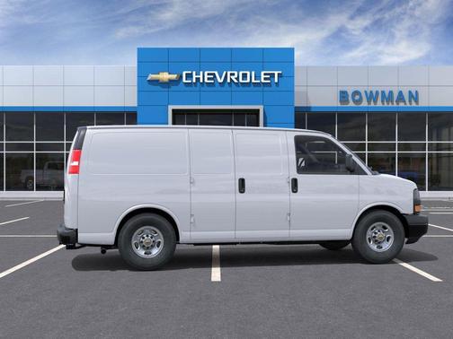 2025 Chevrolet Express 3500 RWD 3500 Regular Wheelbase WT