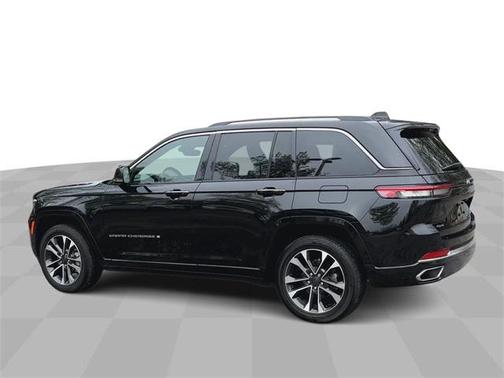 2022 Jeep Grand Cherokee Overland