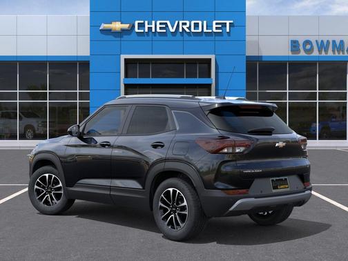 Mosaic Black Metallic 2026 Chevrolet Trailblazer LT