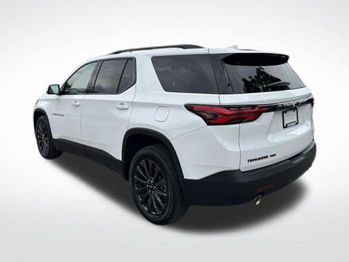 Summit White 2023 Chevrolet Traverse RS