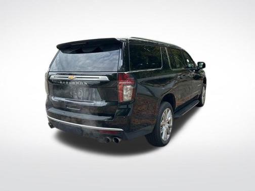 2023 Chevrolet Suburban 4WD High Country