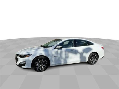 2022 Chevrolet Malibu FWD RS