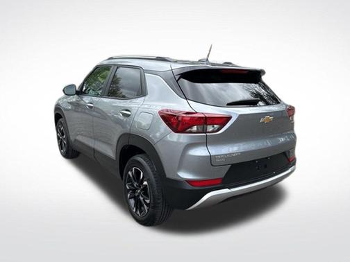 Sterling Gray Metallic 2023 Chevrolet Trailblazer LT