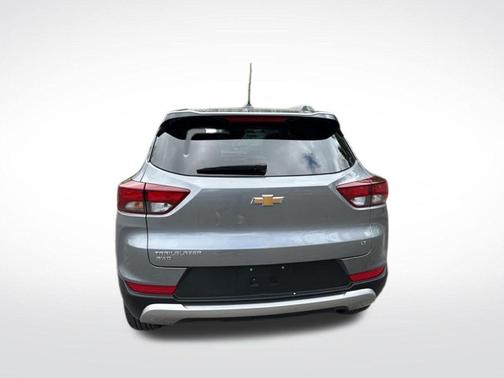 Sterling Gray Metallic 2023 Chevrolet Trailblazer LT