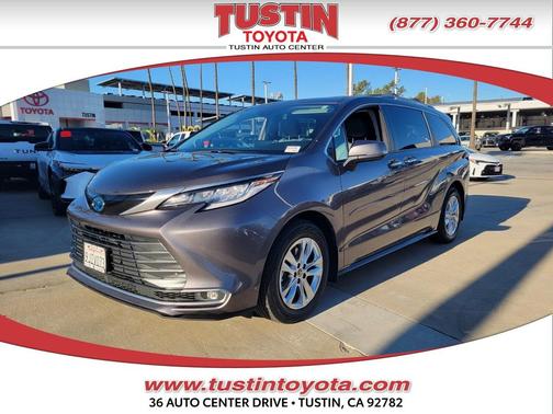 2023 Toyota Sienna Limited