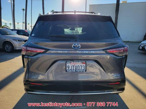 2023 Toyota Sienna Limited