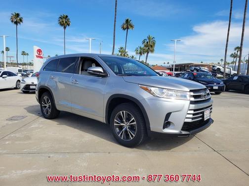 2017 Toyota Highlander LE I4