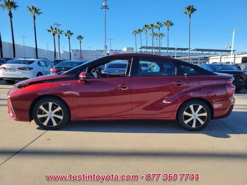 2019 Toyota Mirai Base