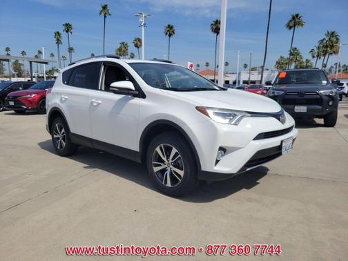 2017 Toyota RAV4 XLE