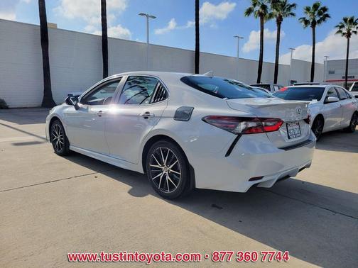2023 Toyota Camry SE