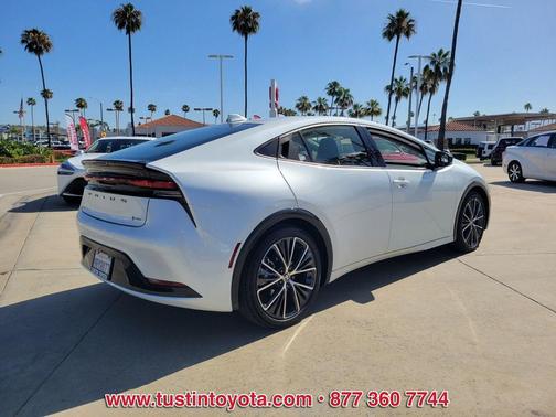 Wind Chill Pearl 2024 Toyota Prius XLE