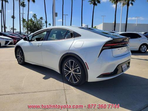 Wind Chill Pearl 2024 Toyota Prius XLE