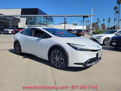 Wind Chill Pearl 2024 Toyota Prius XLE