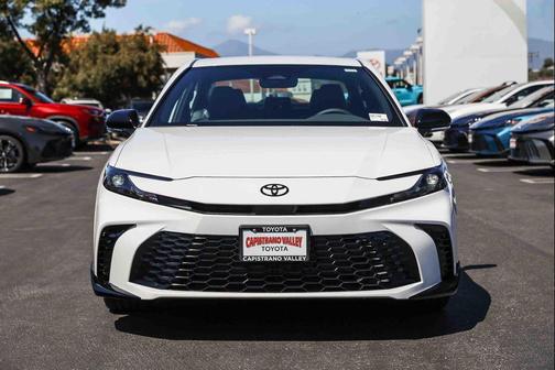 Ice Cap 2026 Toyota Camry SE