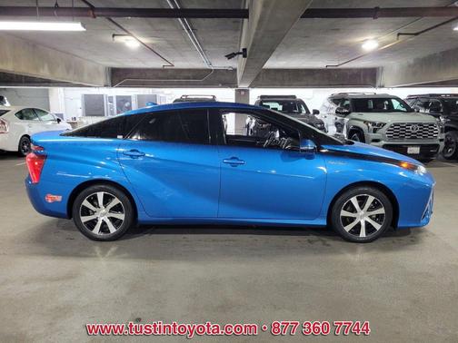 2017 Toyota Mirai Base