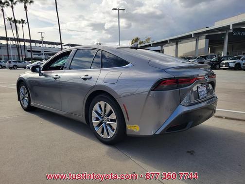 2022 Toyota Mirai Base