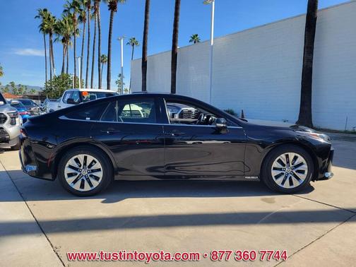 2021 Toyota Mirai Base