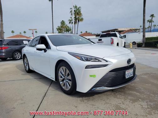 2023 Toyota Mirai Base