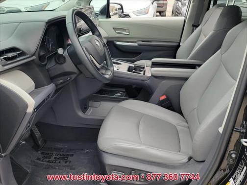 2022 Toyota Sienna XLE