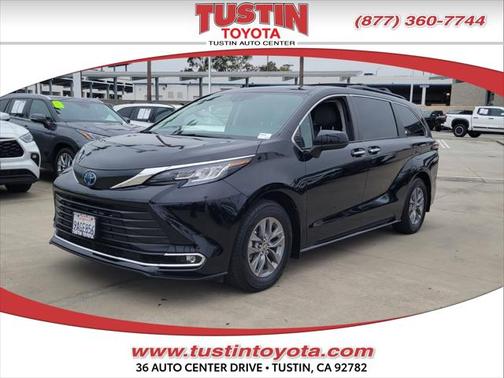 2022 Toyota Sienna XLE