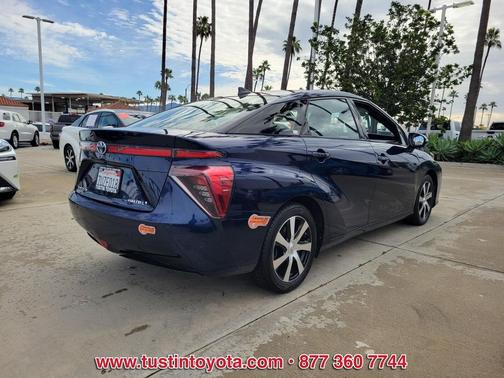 2016 Toyota Mirai Base