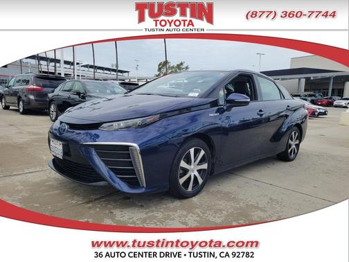 2016 Toyota Mirai Base
