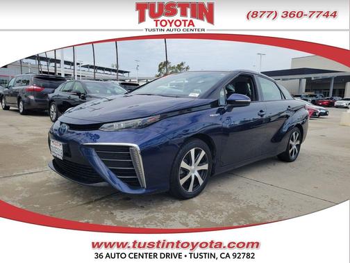 2016 Toyota Mirai Base