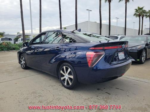 2016 Toyota Mirai Base