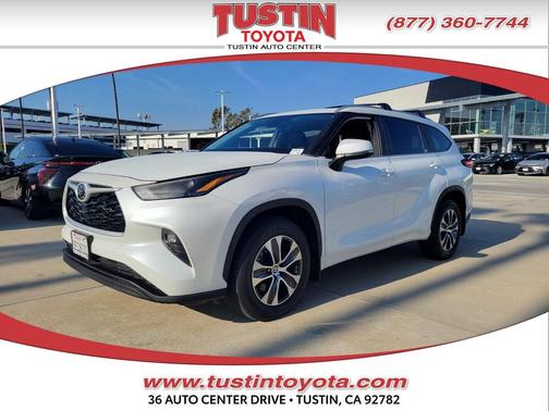 2023 Toyota Highlander XLE