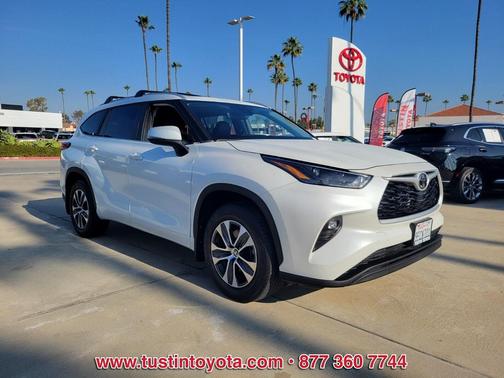 2023 Toyota Highlander XLE