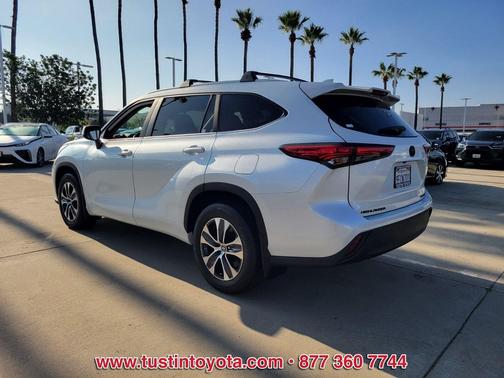 2023 Toyota Highlander XLE