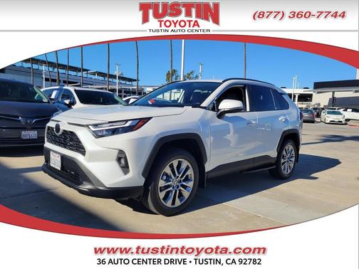 2025 Toyota RAV4 XLE Premium