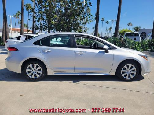 Classic Silver Metallic 2022 Toyota Corolla LE