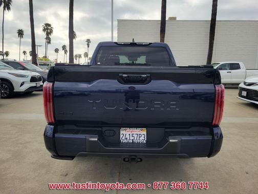 2022 Toyota Tundra Hybrid Platinum