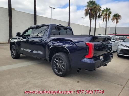 2022 Toyota Tundra Hybrid Platinum