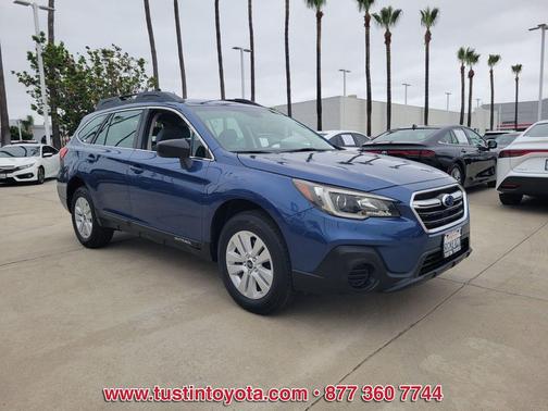 Abyss Blue Pearl 2019 Subaru Outback 2.5i