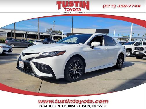 2024 Toyota Camry SE