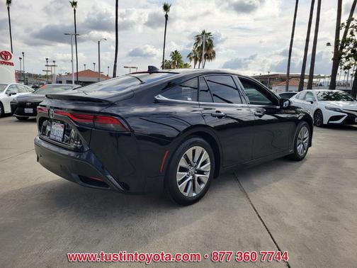 Black 2025 Toyota Mirai Base