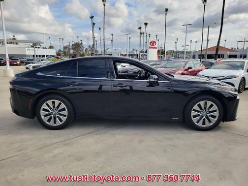 Black 2025 Toyota Mirai Base