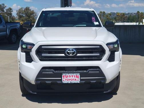 2025 Toyota Tacoma SR
