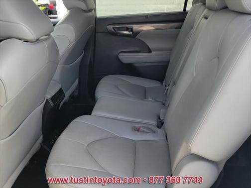 2022 Toyota Highlander Limited
