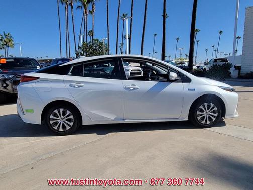 2022 Toyota Prius Prime XLE