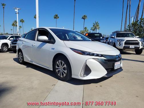 2022 Toyota Prius Prime XLE
