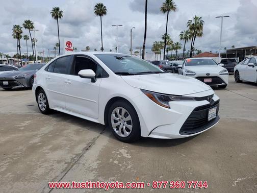 2025 Toyota Corolla LE