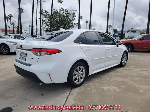 2025 Toyota Corolla LE