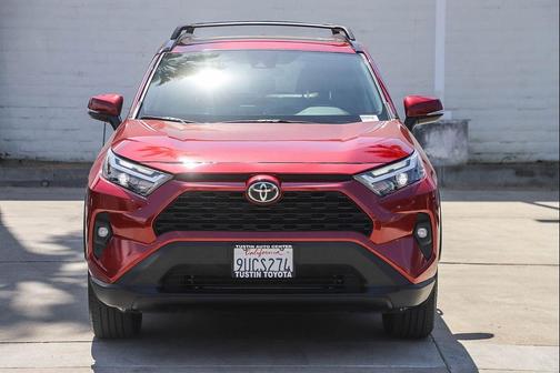 Pearl 2025 Toyota RAV4 XLE Premium