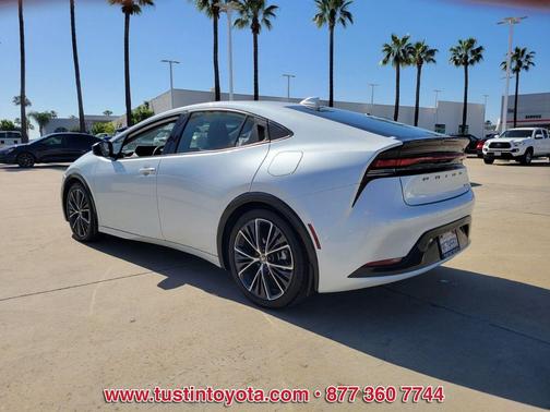 2023 Toyota Prius XLE