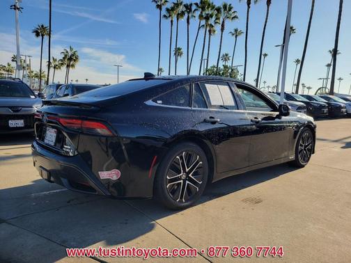 2023 Toyota Mirai Base